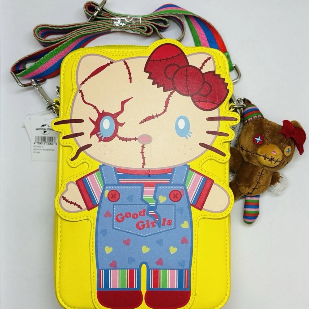 2023 Universal Studios Hello Kitty Chucky Childs Play Yellow Crossbody Purse New